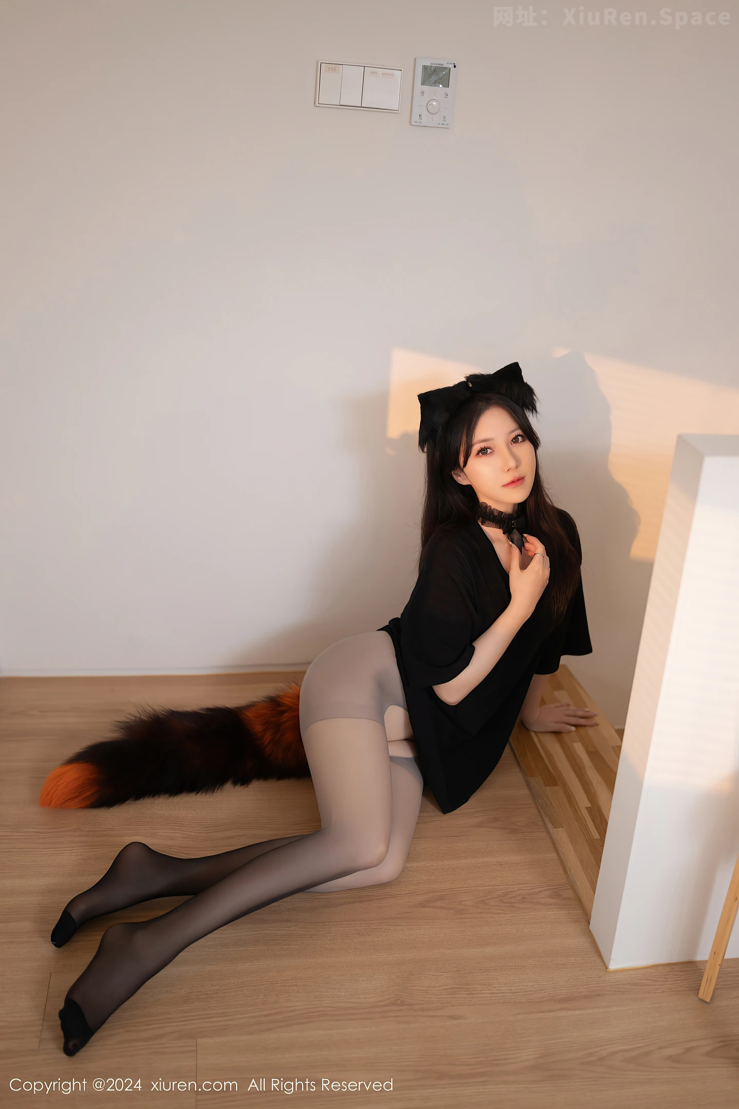 图片[4]-[XiuRen秀人网] VOL.9314 模特鱼子酱Fish性感狐狸装扮露超薄黑丝秀曼妙身姿撩人诱惑写真80P-秀人网官方网站